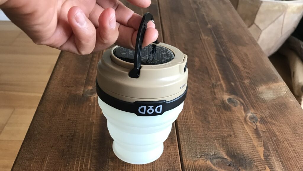 DOD「LEDソーラーポップアップランタン」が車中泊で超便利【レビュー】