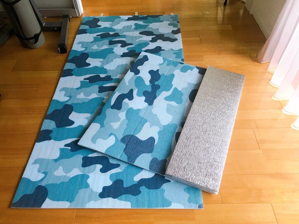 Diy 車中泊の目隠しを自作 Suvランドローバー編 Sun And Surf