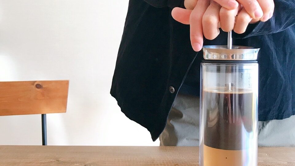 アメリカンプレスをレビュー！蒸らし時間、豆の量、温度の考察