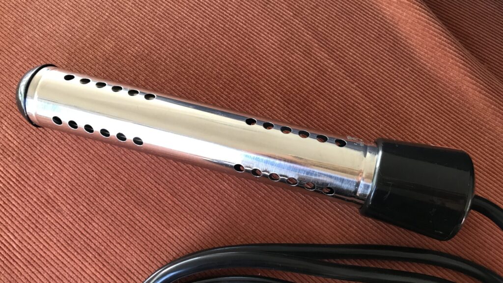 投げ込みヒーターをレビュー！冬のサーフトリップで活躍