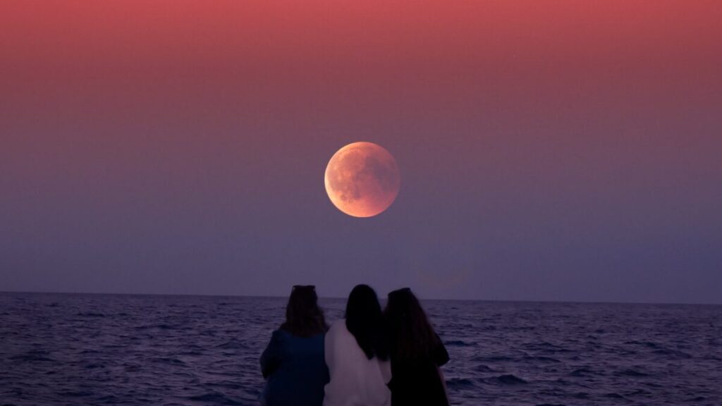 月の満ち欠け・潮の満ち引きの関係｜海釣りや海遊びの知識