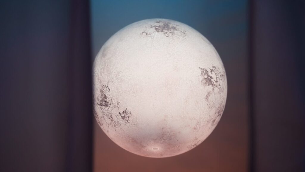 月の満ち欠けと睡眠｜眠れないのは満月のせい？