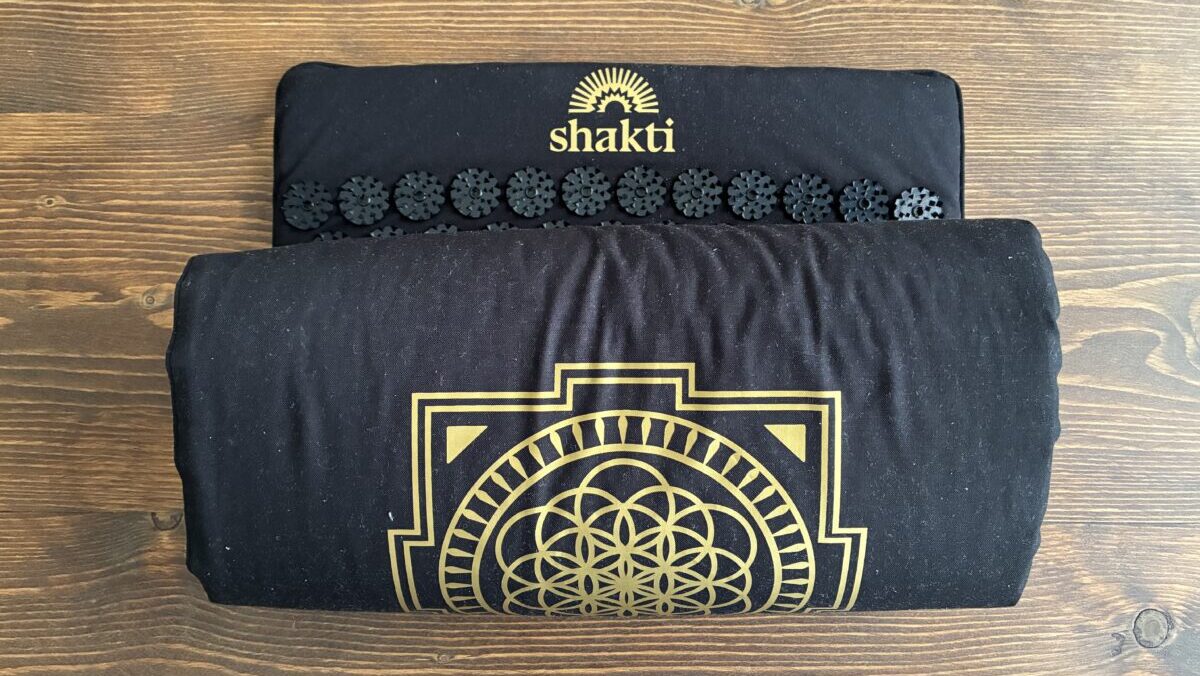 シャクティーマットの効果を徹底解説！20分で心身をリセットする「針のむしろ」体験レビュー